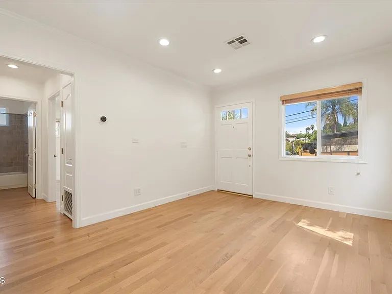 6224 Springvale Dr — Photo 4