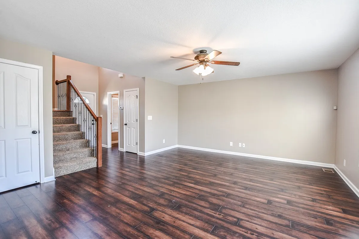 Building Photo - 3620 Fox Den Ln