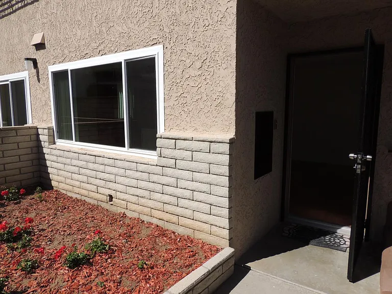 321 Gladys Ave #2 — Photo 31
