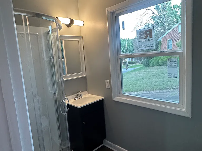803 Cambridge St — Photo 13