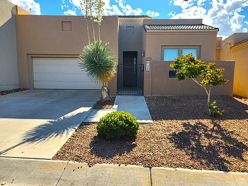 2409 Cortina Mnr Photo 1