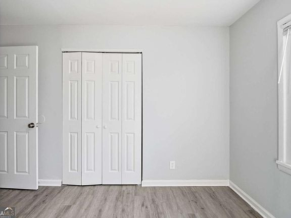 4th image of 333 Argus Cir NW
