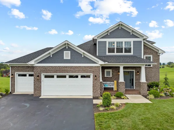 2330 Peakland Way, Christiansburg, VA 24073