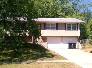 330 Timber Dr, Coloma, MI 49038