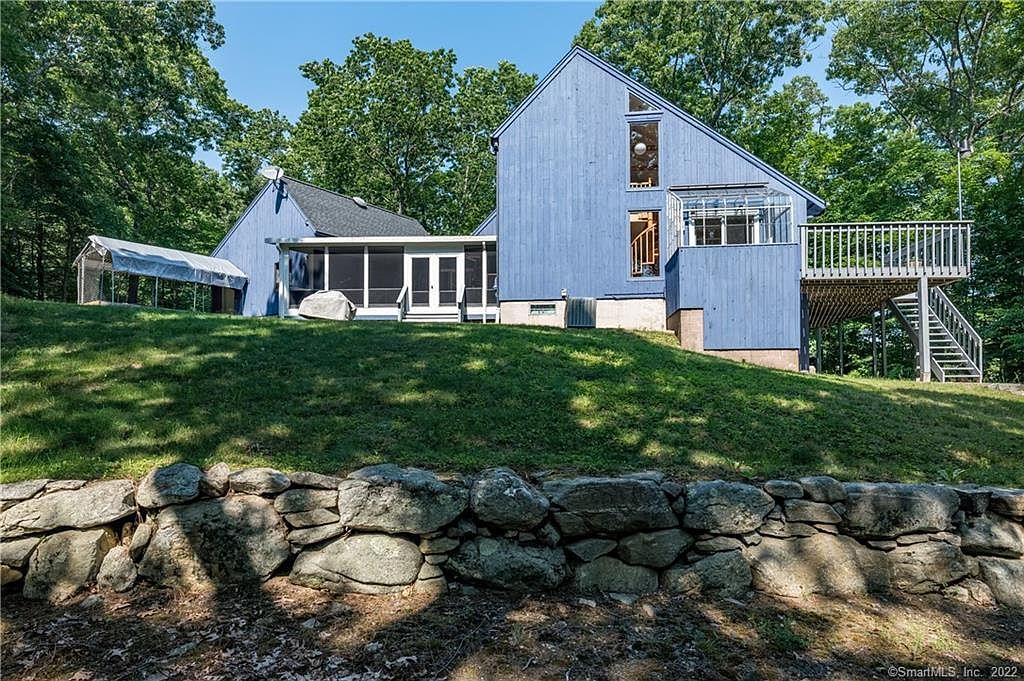 323 Hidden Lake Rd, Higganum, CT 06441 | Zillow