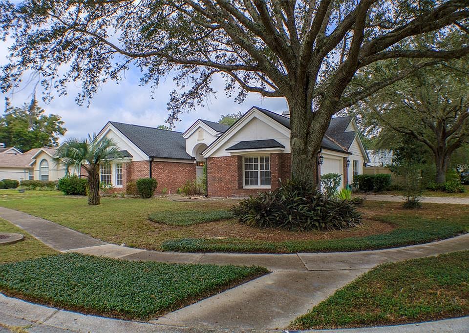1st image of 601 Shady Point Way