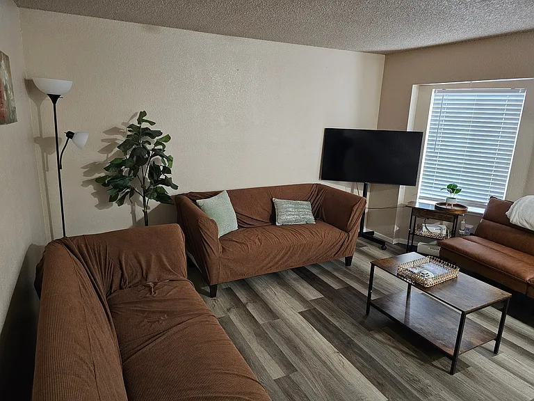 923 E Marine View Dr #B — Photo 15