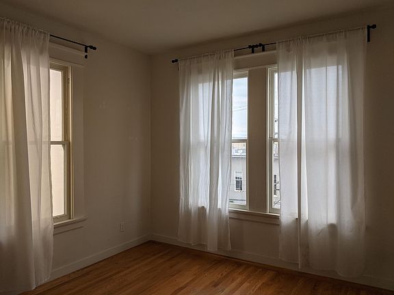 3rd image of 111 Cypress St #A