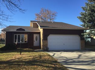 1603 Copperfield Dr, Rapid City, SD 57703