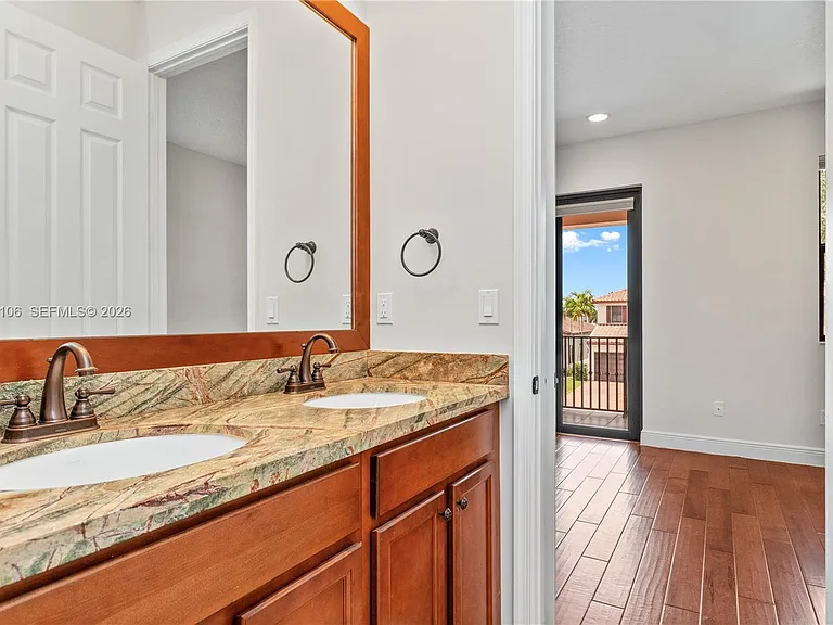 8420 NW 33rd St — Photo 54