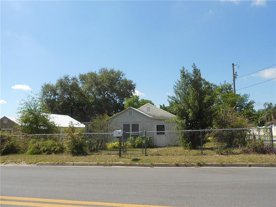 1st image of 2001 Melbourne Ave E