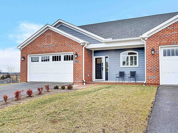 2nd image of 1701 Cedar Ridge Dr