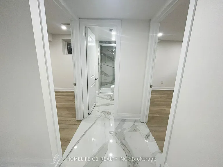 65 Lola Cres — Photo 8