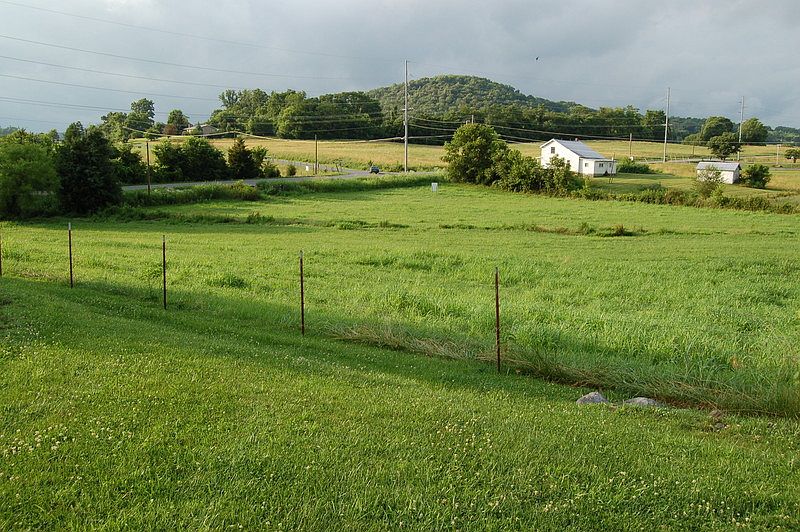 2nd image of 542 Hairetown Rd