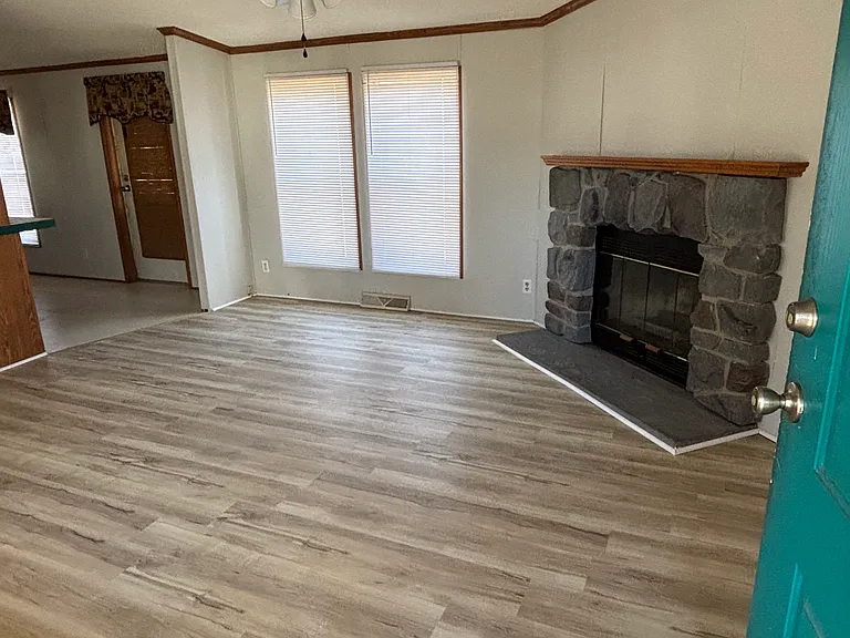 3951 S Mentor Ave #86 — Photo 3