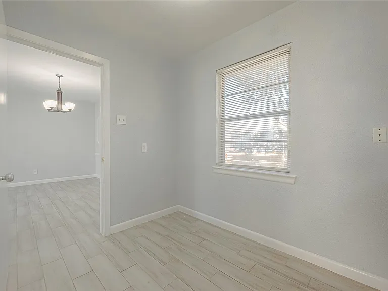3426 Bradford St — Photo 15