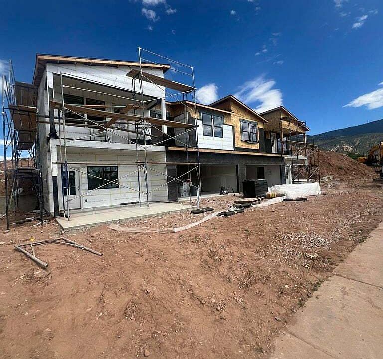 Building Photo 3