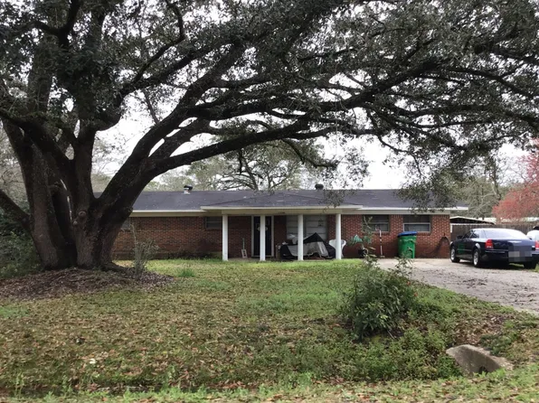 1330 Alvarez Dr, Saraland, AL 36571