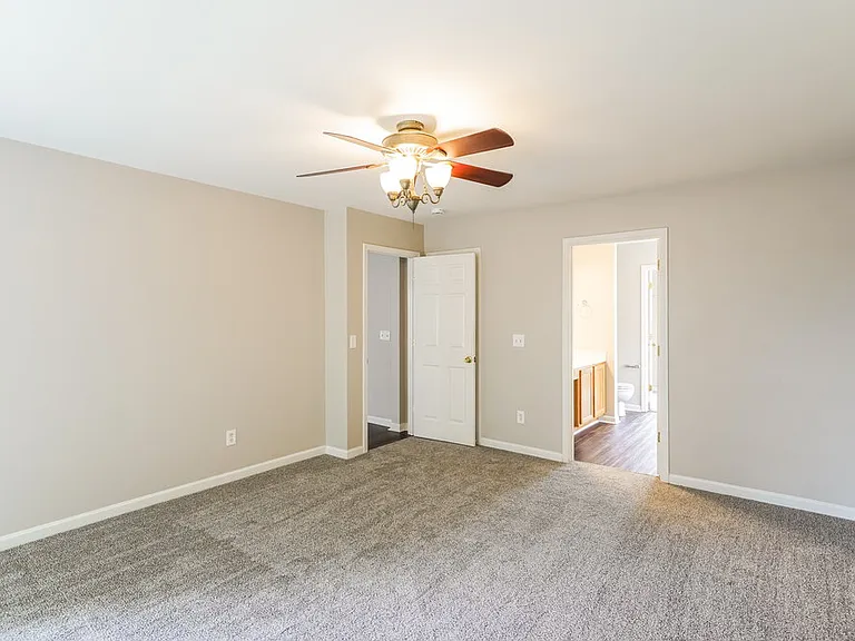 209 Briarcotes Cir — Photo 11