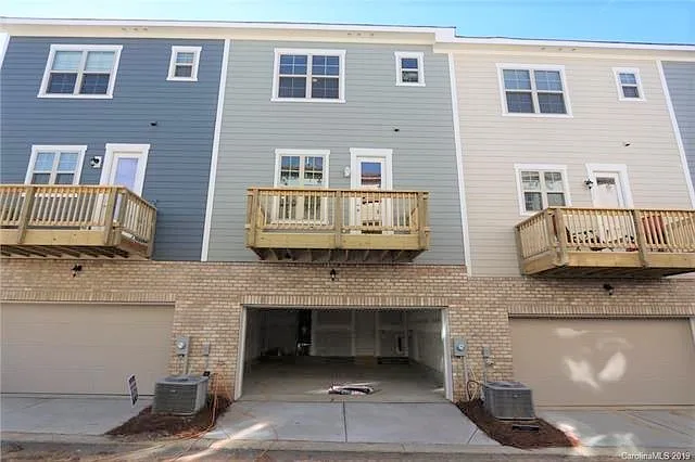 9537 Ainslie Downs St — Photo 16