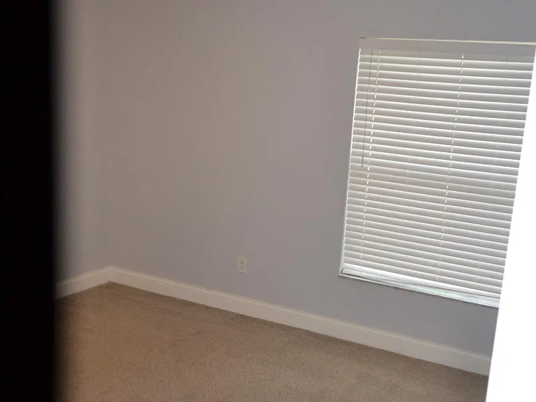 2053 Harcourt Pl — Photo 13