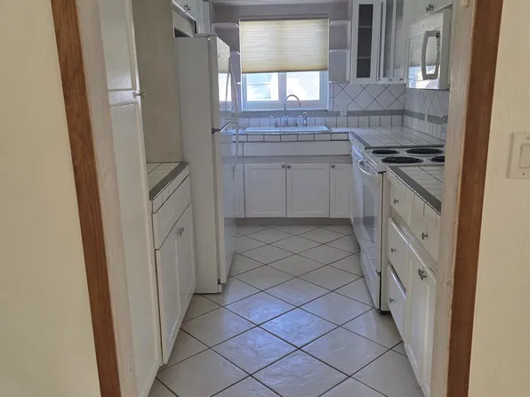 80 Park Dr APT 5, Bal Harbour, FL 33154