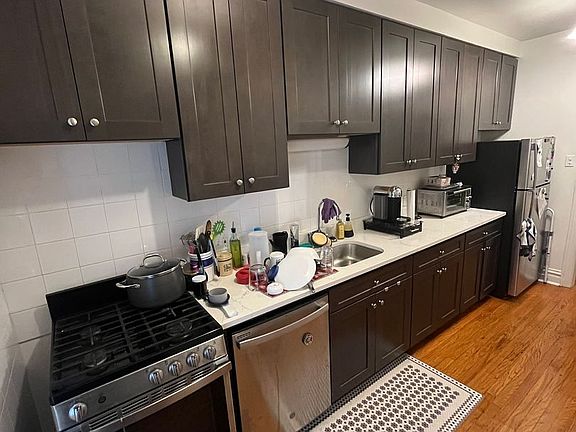 2nd image of 4407-15 N Greenview Ave #4409-2W
