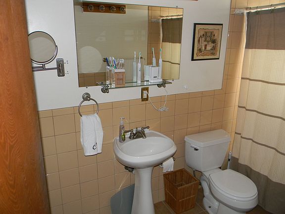 2nd image of 2665 Kimball Ave