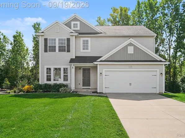 4430 Pebble Creek Blvd, Grand Blanc, MI 48439