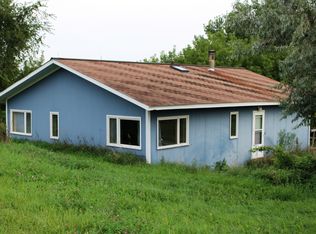 818 Glover Rd, River Falls, WI 54022