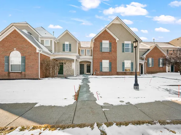 2108 Monarch Dr, Shelby Township, MI 48316