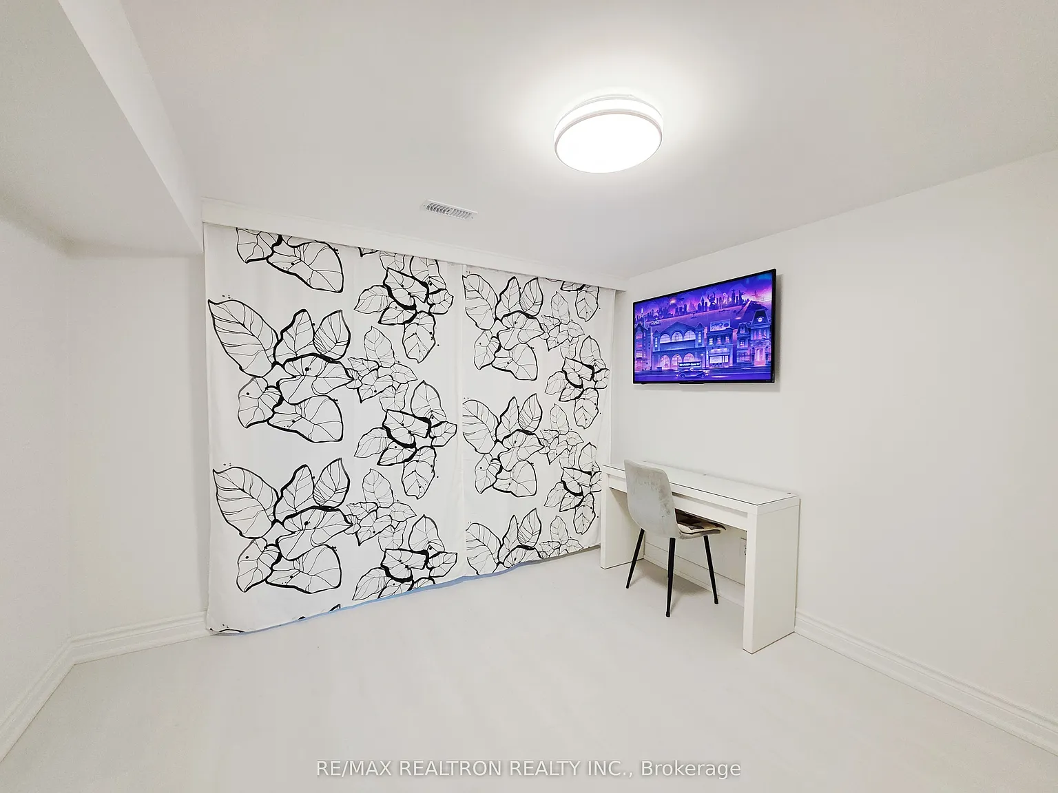 3 bed, $3,200 — Photo 2