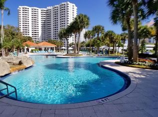 3300 NE 191st St APT 1002, Aventura, FL