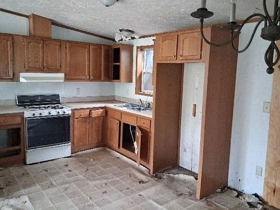4th image of 9941 E Sanborn Rd