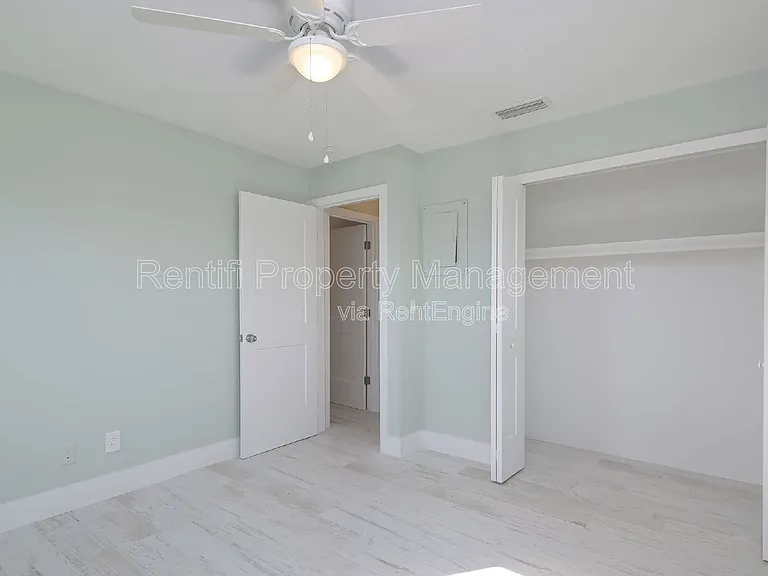 1322 Miramar St #2 — Photo 12