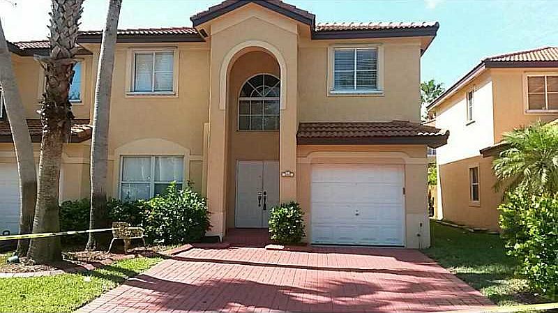 1st image of 243 E Forest Oak Cir