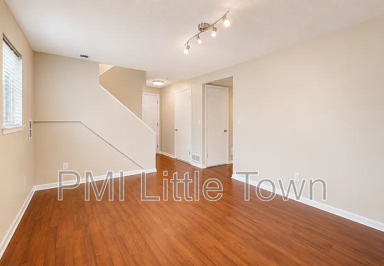 3145 S Gibraltar St — Photo 18