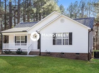 415 Spaniel Ln, Clayton, NC 27520
