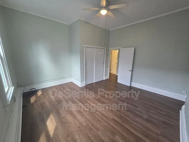 425 Walnut St #2 — Photo 29