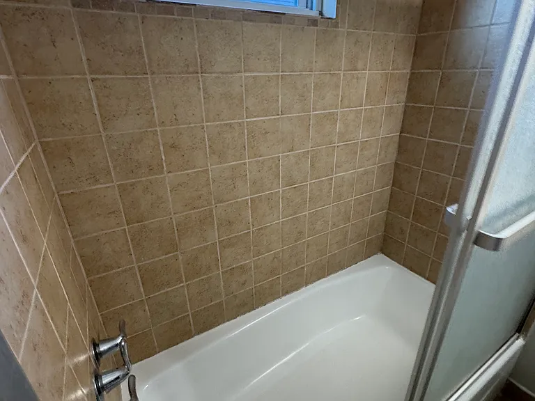 1241-1243 Beaconsfield Ave #1241 — Photo 8