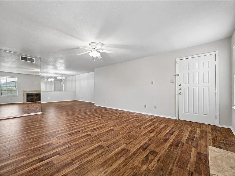 9700 Leawood Blvd #702 — Photo 8