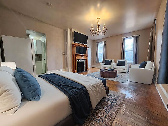 1st image of 724 N Nevada Ave #1