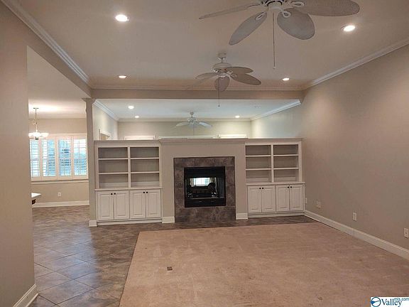 3rd image of 258 Twin Lakes Dr