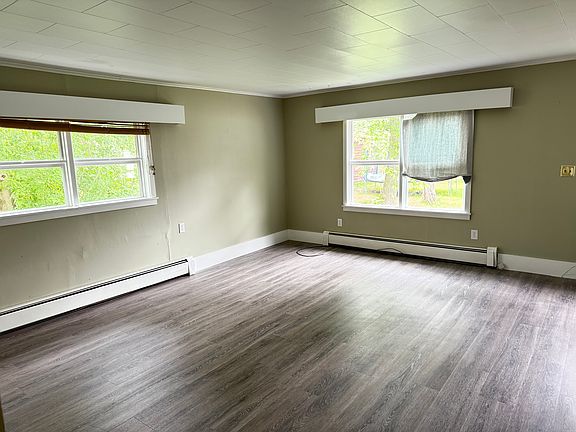 5th image of 35 Dyer St