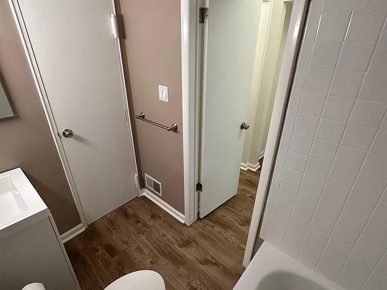 H5 Avon Dr — Photo 16