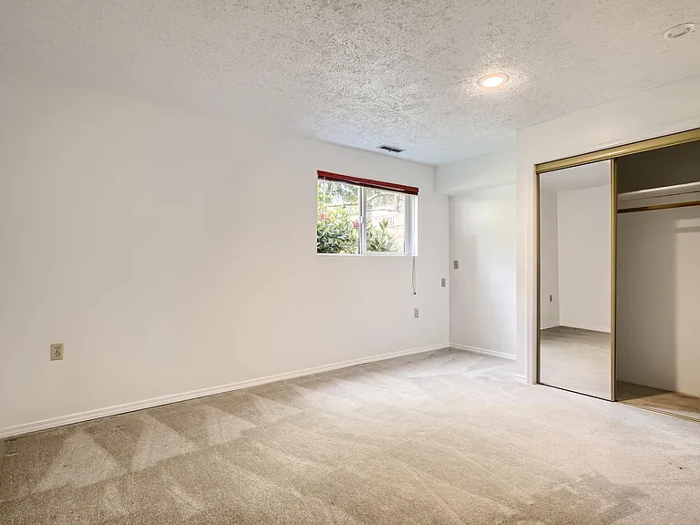 10616 164th Ave NE — Photo 13