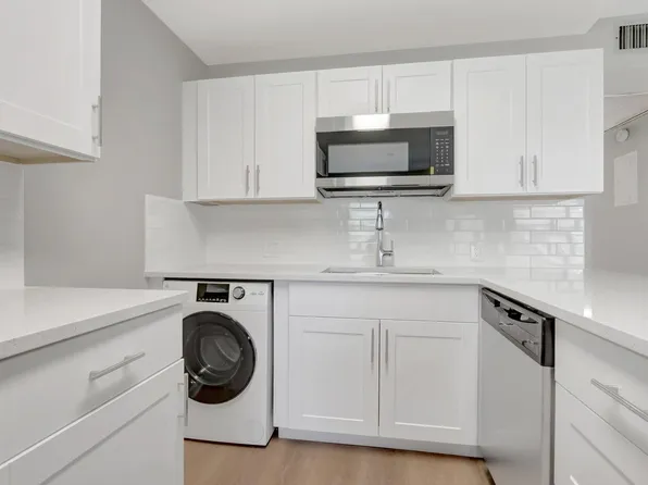 296 Fanshaw H, Boca Raton, FL 33434