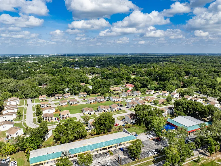 Valley View Town & Garden Homes — Photo 7