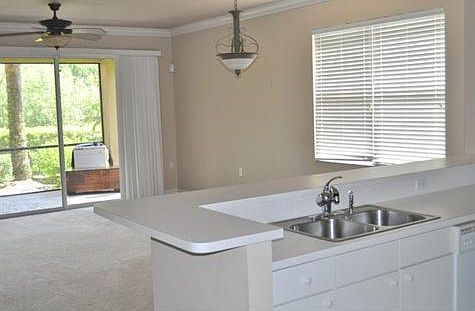 5th image of 20916 Island Sound Cir Unit 106