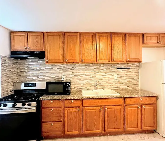1623 Ogden St #2 — Photo 8